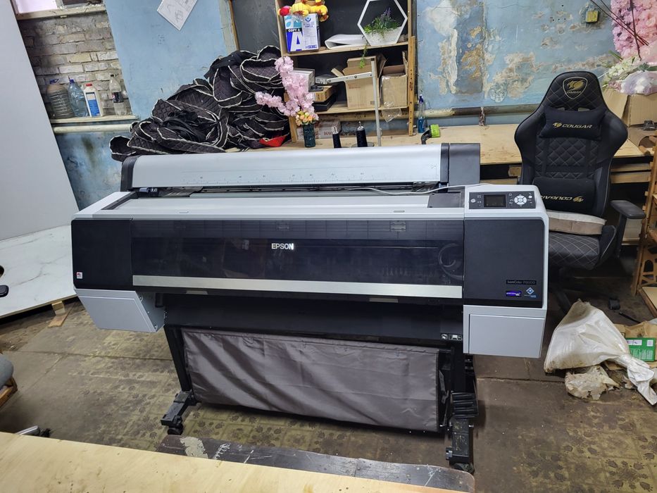 Плотер Epson Р8000