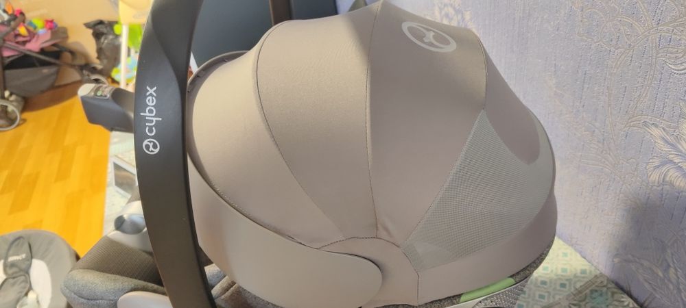 Дитяче автокрісло CYBEX Cloud T plus i-Size