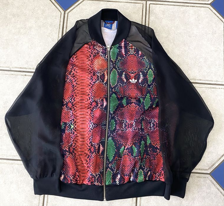 Олимпийки адидас винтаж мастерка adidas vintage бомбер адик боксы реп найк винтаж кепка. obey куртка обей бейсболка три полоски панама fubu jcno зипка
