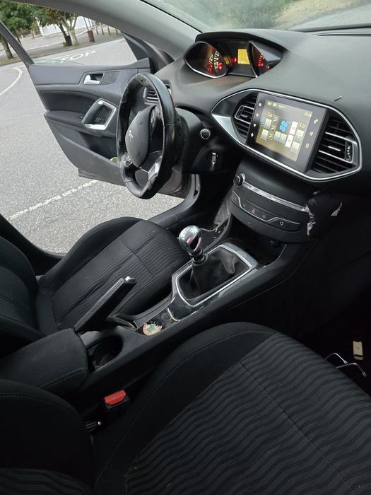 Peugeot 308 SW- Bom estado