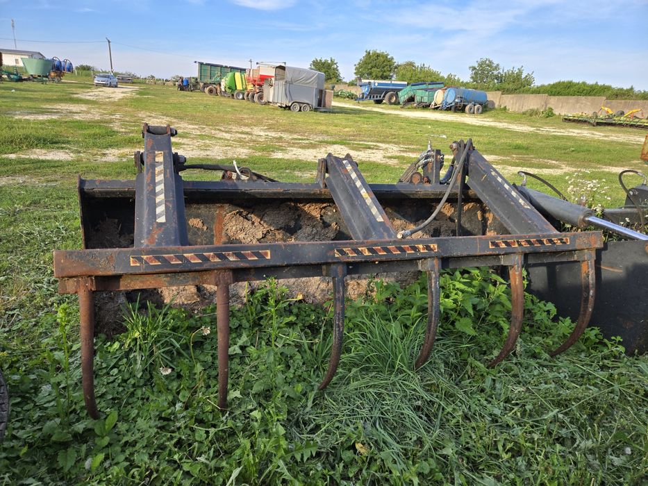 Вила для Manitou