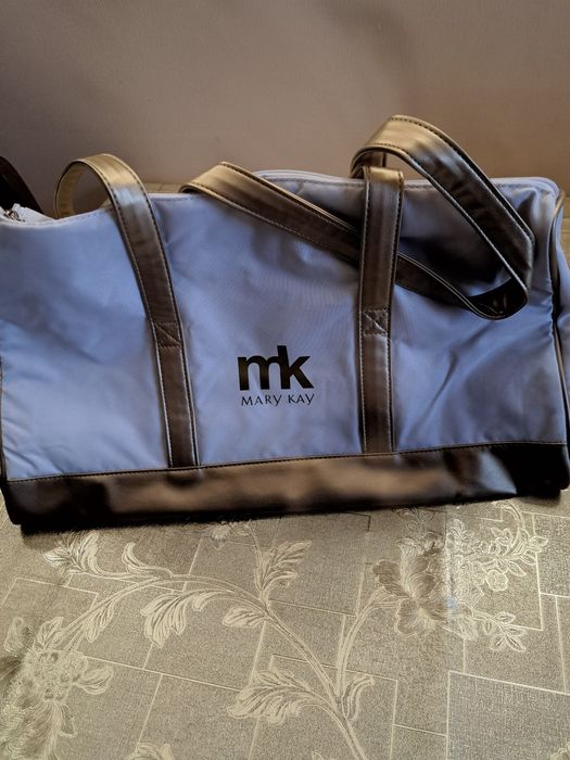 Сумки Mary Kay, різні на вибір