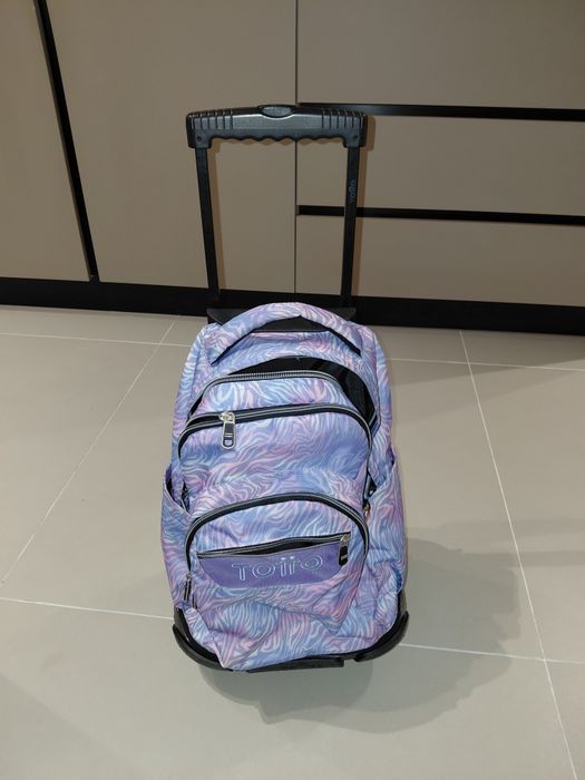 Mochila Totto com rodas