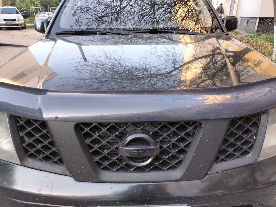 Решітка нісан патфаіндер
