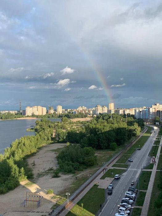 Оренда видової 3-х кімнатної квартири.