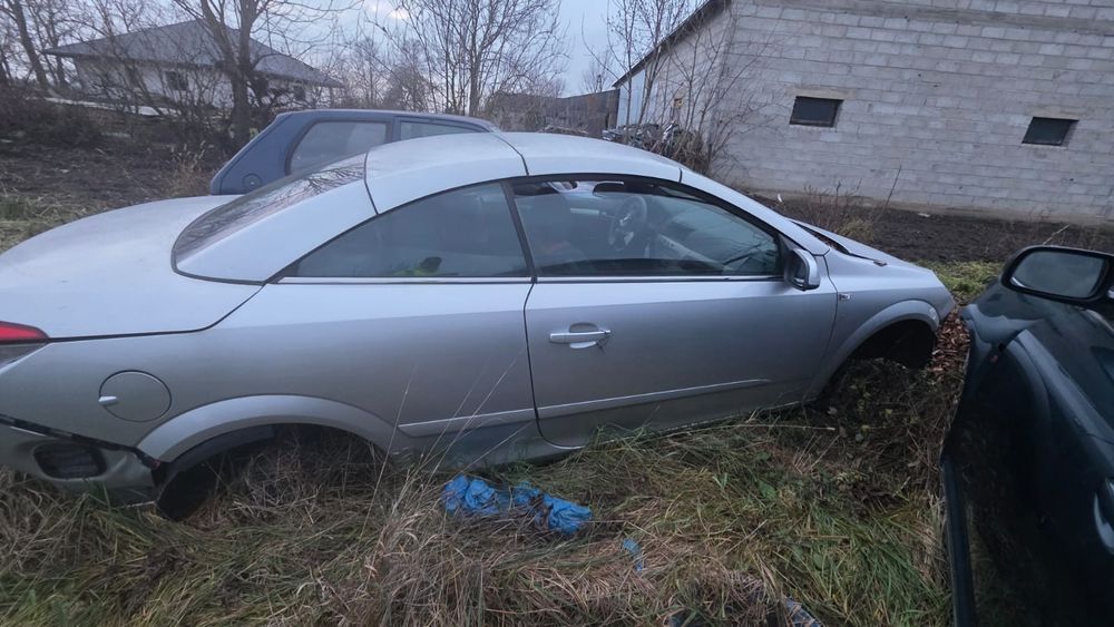 Astra h cabrio części