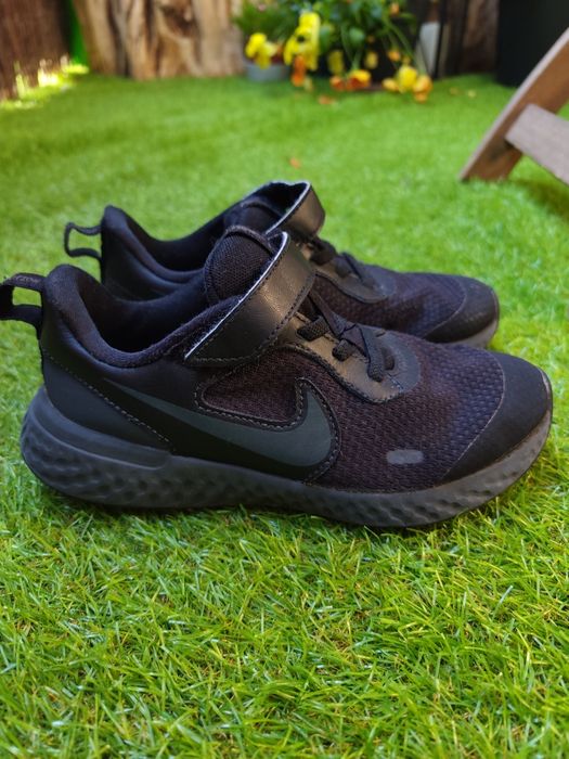 Adidasy lekkie nike revolution 31.5