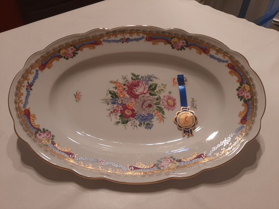 2 pratos  decorativos T. Limoges