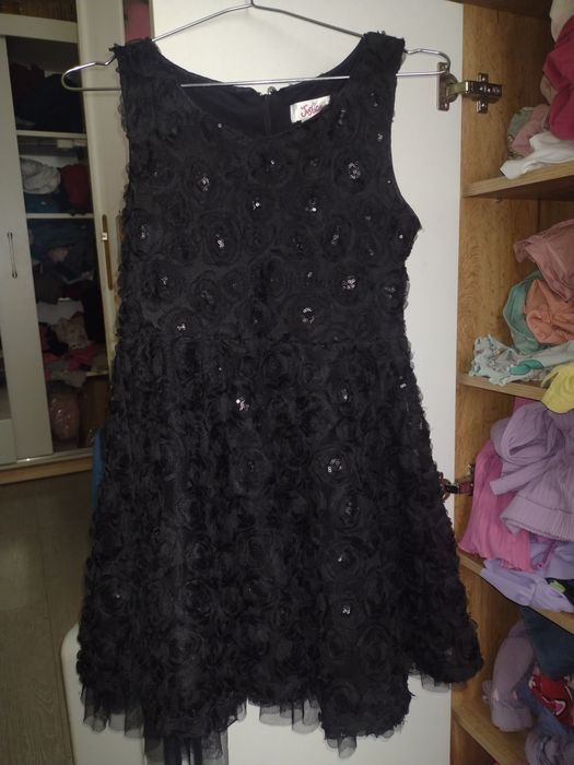 Czarna sukienka dla dziewczynki