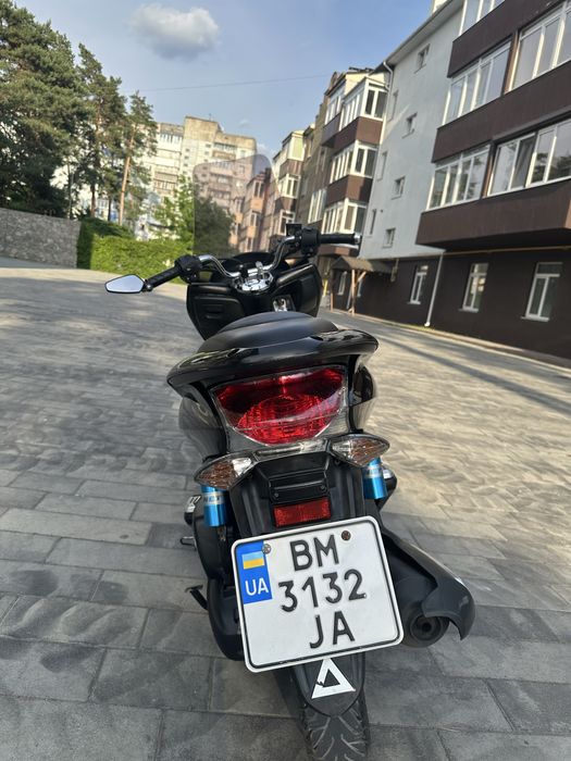 Скутер Honda pcx 125