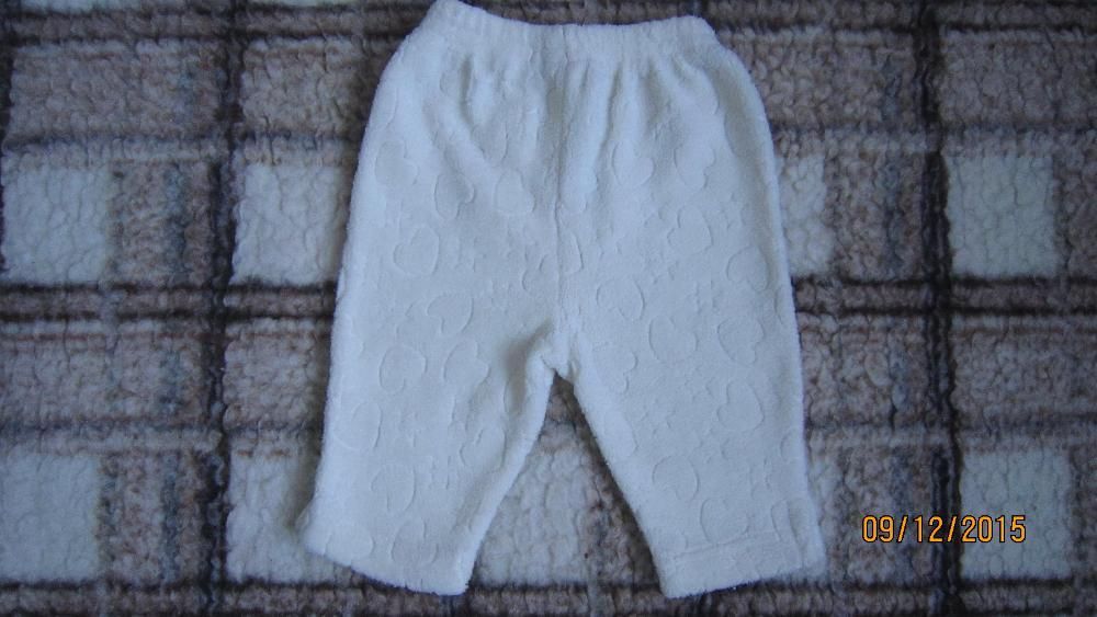 Флисовые молочные штаны в сердечки р. 62см