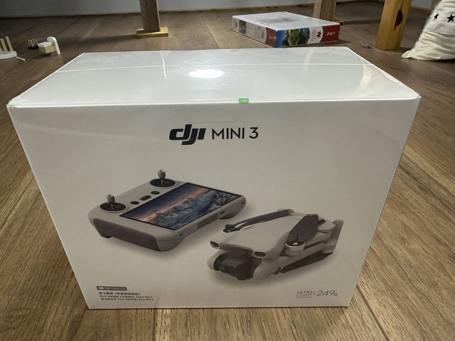 Nowy dron Dji mini 3  fly more combo+ zestaw Kit(torba,kabel,skrzydla)