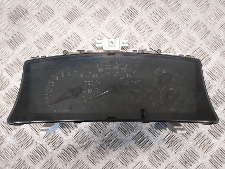 LICZNIK ZEGARY TOYOTA COROLLA E12 LIFT 1.8 16V AUTOMAT