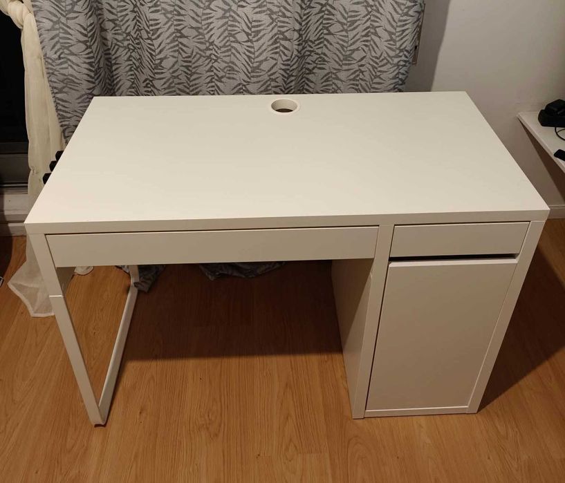 Secretária IKEA Micke 105x50 cm