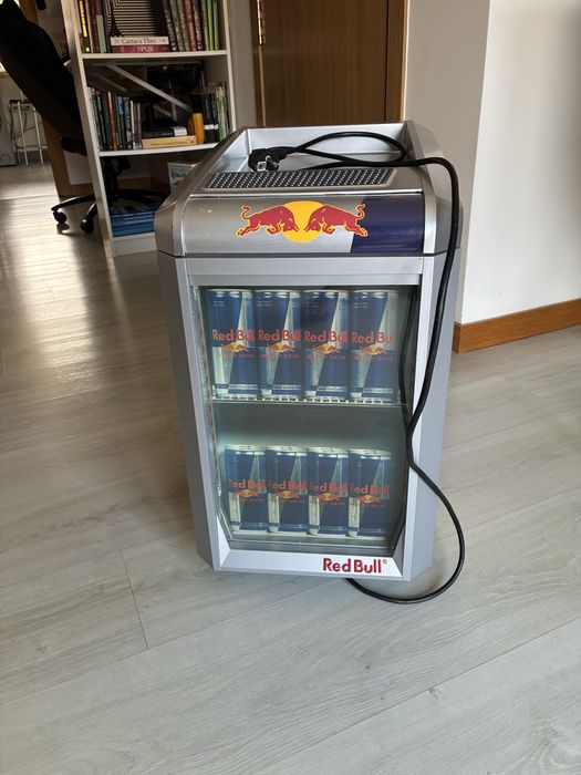 Mini Frigorífico Red Bull Original – Para Reparação – 100 € Fixo