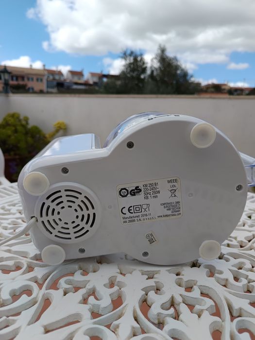 Processador de alimentos / Robot de cozinha KM 250 B1, SilverCrest