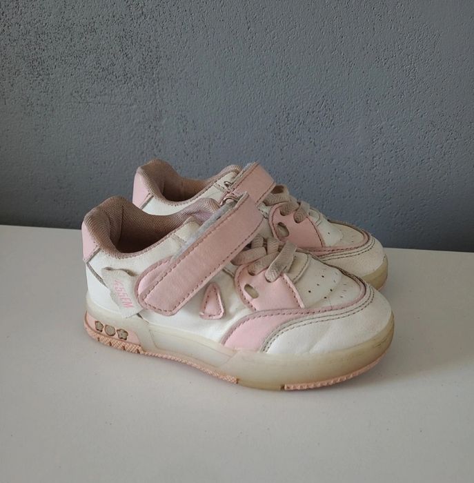 Buty na rzepy rozmiar 26 dziewczynka