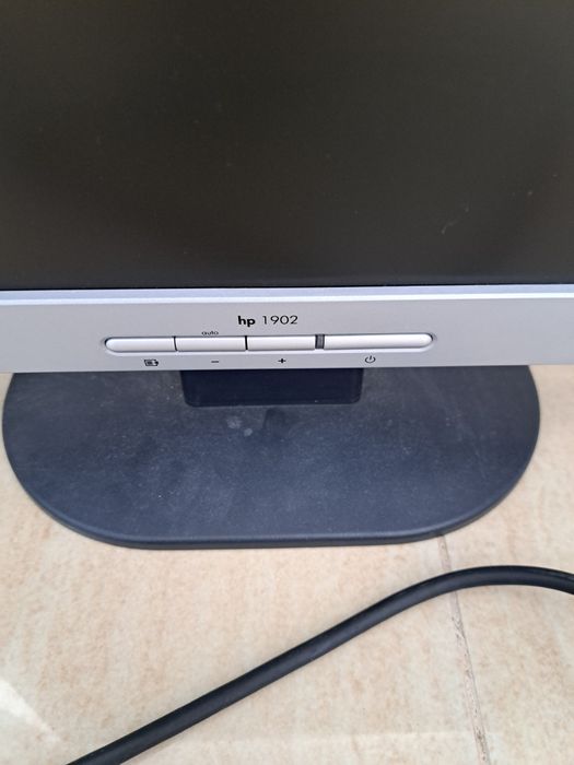 Monitor LCD HP 1902
