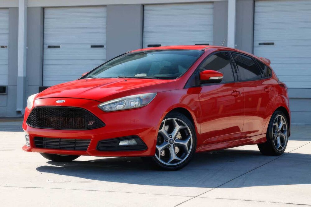 Ford Focus ST      2017