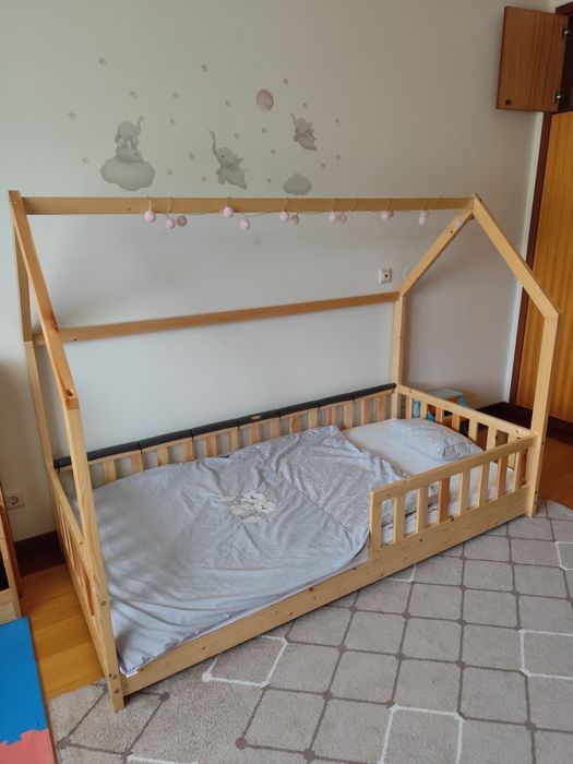 Cama Montessori com colchão
