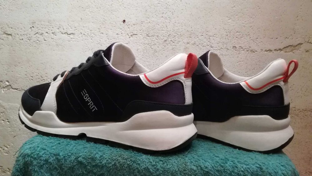 Damskie sneakersy ESPRIT r.39 stan bardzo dobry