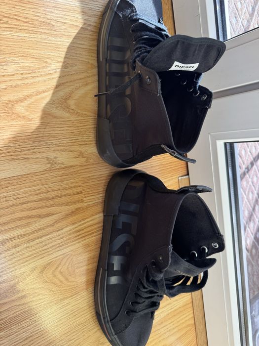 Кеди DEISEL майже нові
