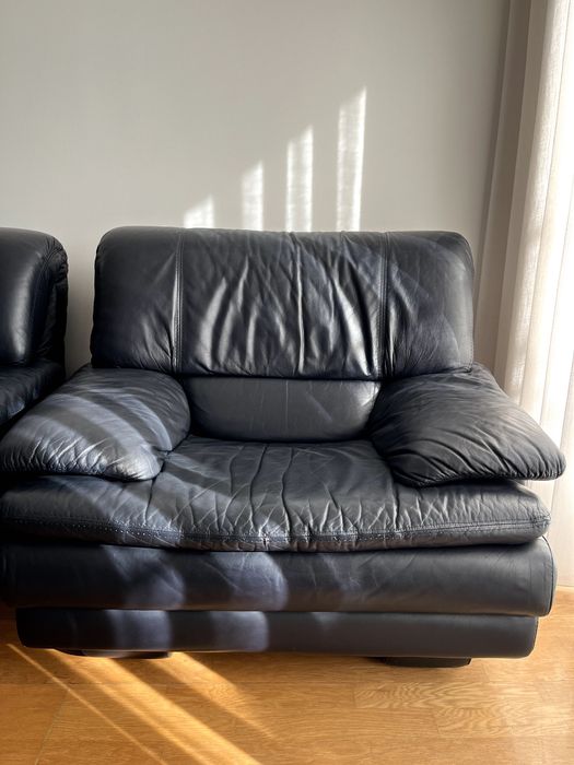 Vendo conjunto de sofás em pele