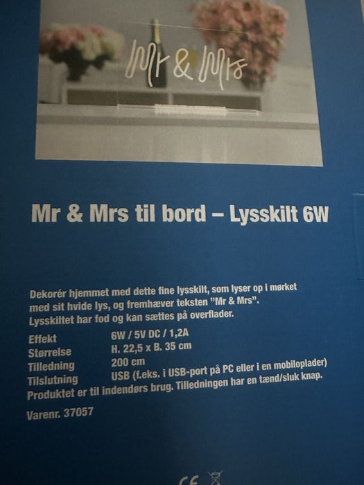 MR & MRS  napis neon do postawienia