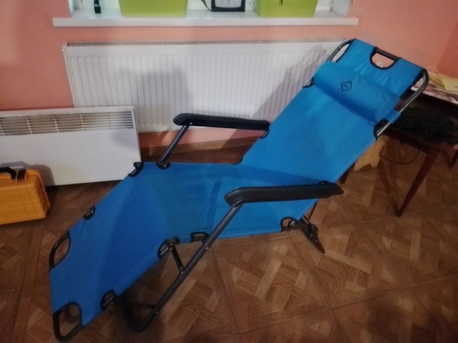 Шезлонг три положення