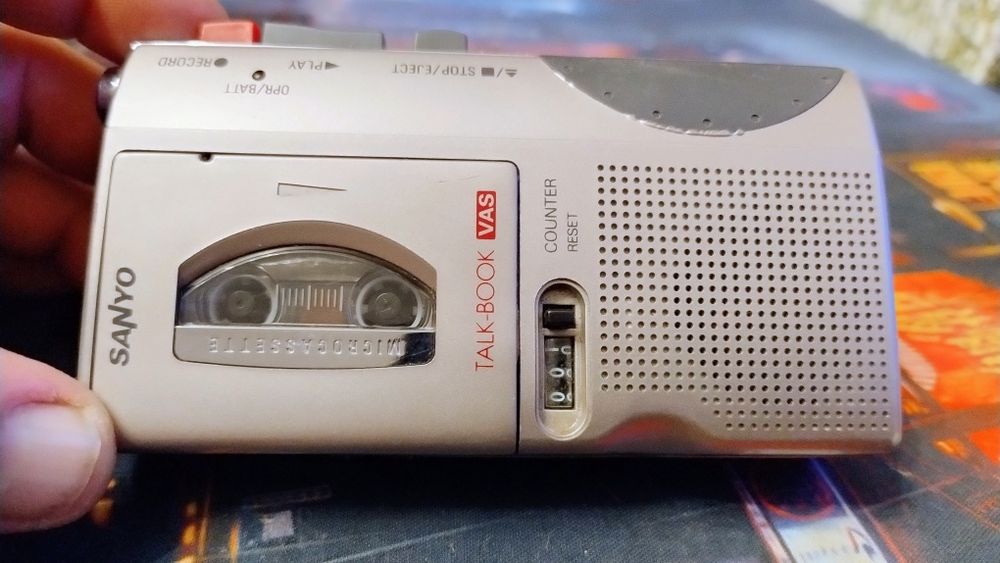 Dyktafon Sanyo trc-680m uszkodzony
