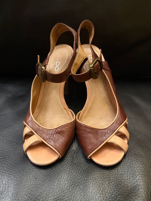 Aldo sandały wiatrówki na koturnie rozm. 38