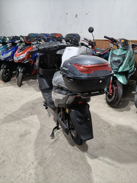 Електроскутер Corso CONDOR 1500W 30AH літій залізо фосфат 
Це сучасний