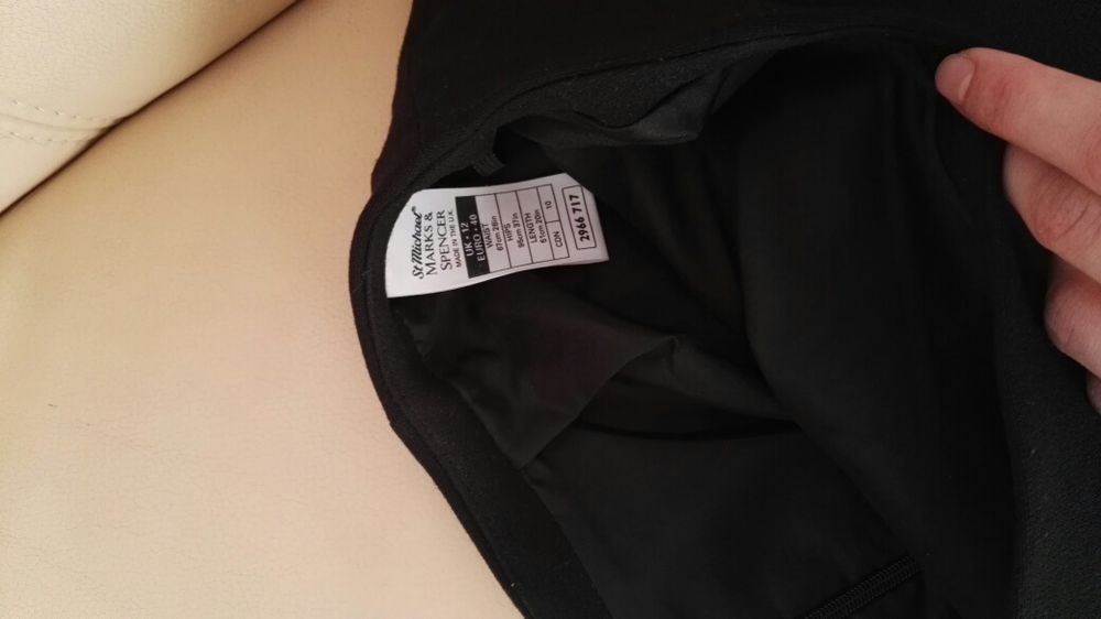 Czarna spodnica marks&spencer 40