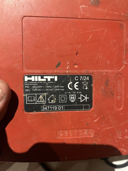 Ladowarka hilti c7/24