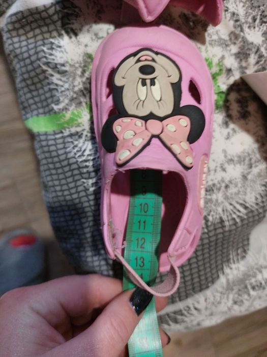 Босоножки, кроксы, сандалии на девочку