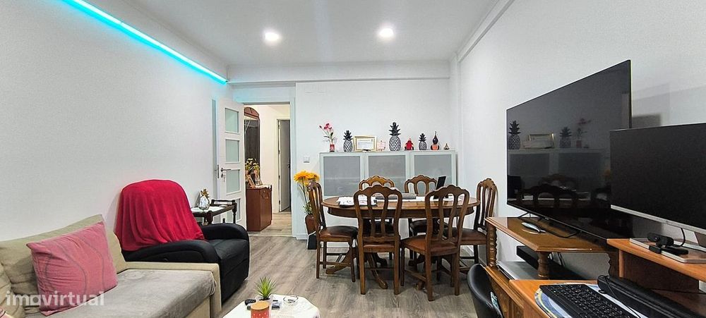 Apartamento 2 quartos Amadora, Damia de baixo