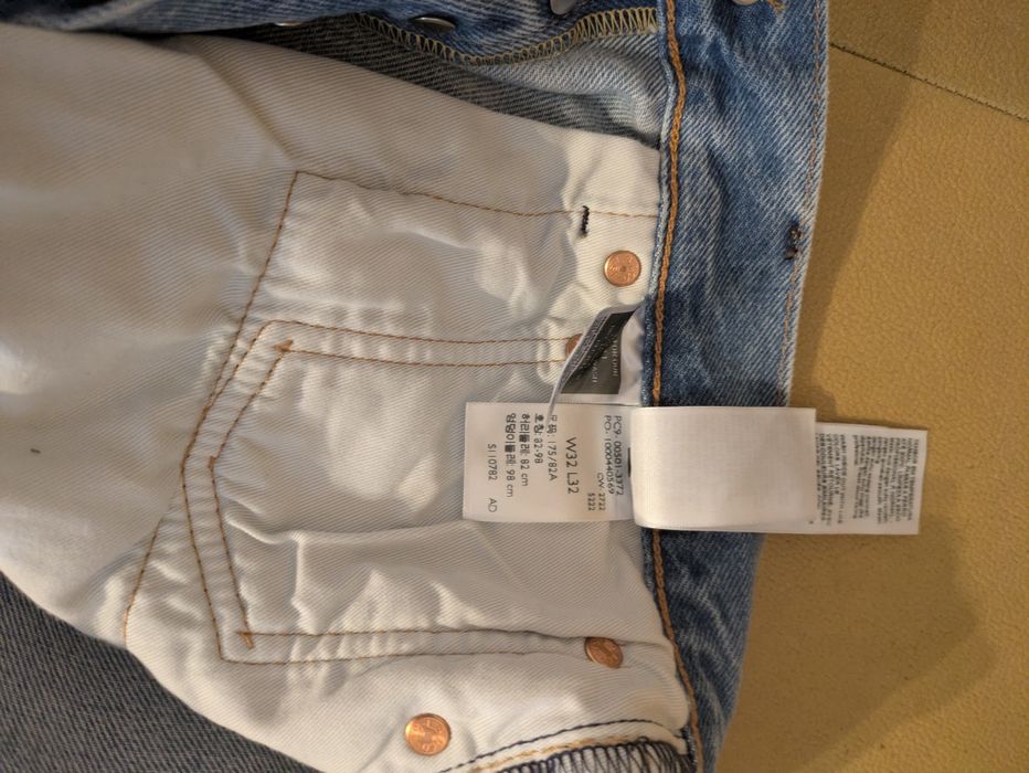 Dżinsy "Levi's" 501, rozmiar 32/32, jasnoniebieski. Nowy. Pozdrawiam.