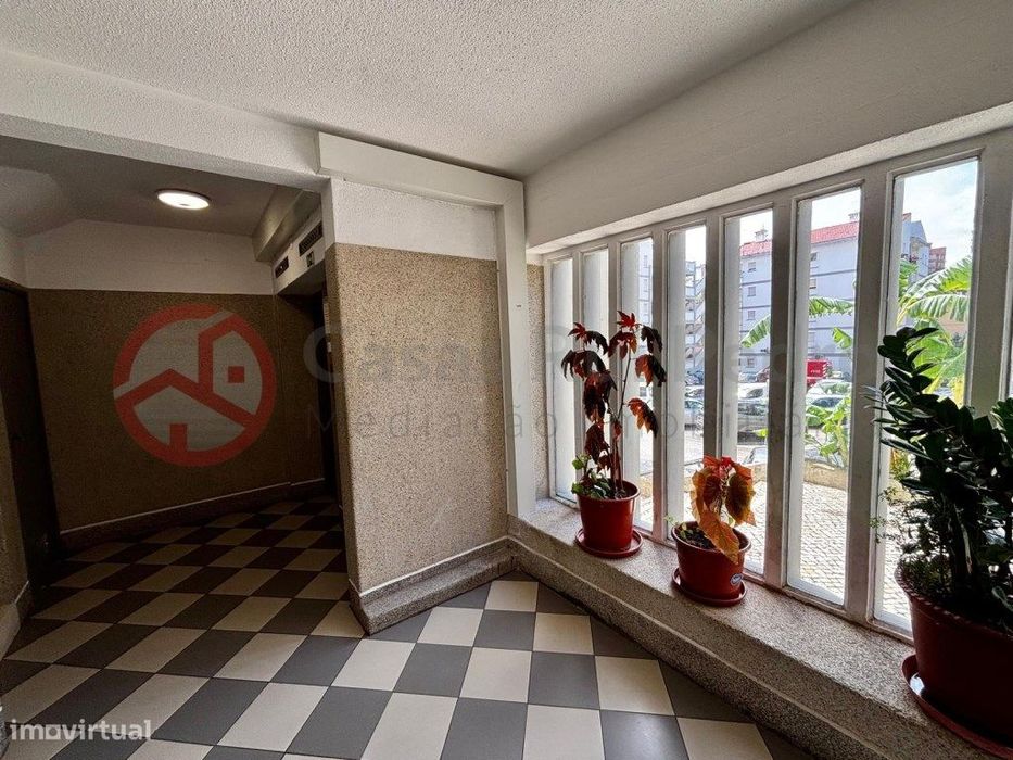 Apartamento T4 em Marvila com Excelente Localização e Potencial de ...