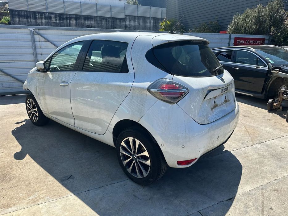 RENAULT ZOE 50 DE 2021 (CENTRO DE ABATE)