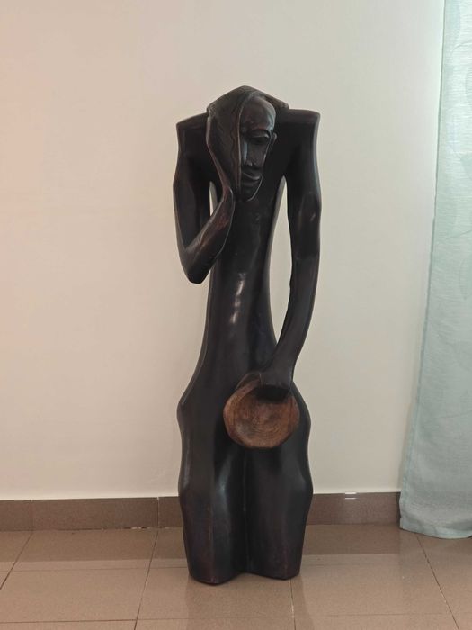 Escultura Africana madeira preta