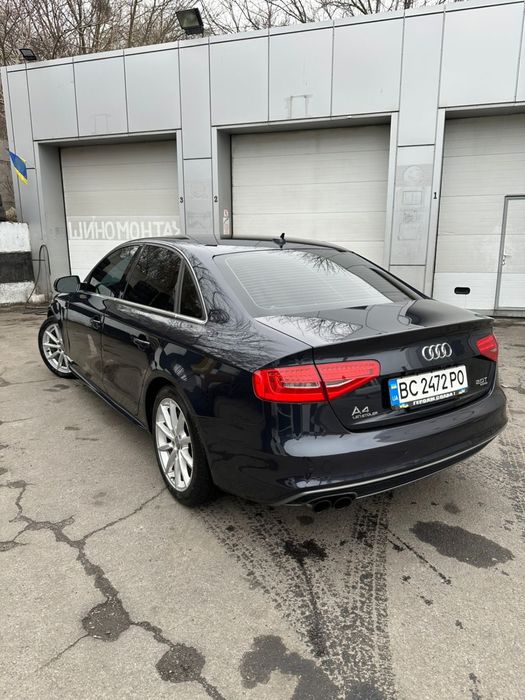 Продам Audi A4 b8 2014