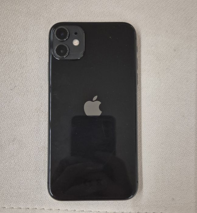 Iphone 11 usado.