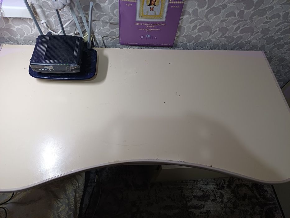 Продам письмовий стіл