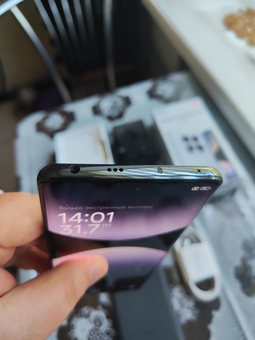 ИГРОВОЙ Xiaomi redmi note 14Pro , память 8+8-256гиг,как новый.