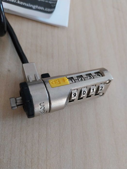 Cadeado Kensington Computador Portátil  Combinação64584561216897121