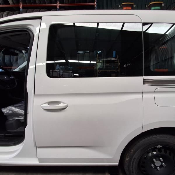 Porta lateral correr esquerda VOLKSWAGEN Caddy V Kombi (SBB, SBJ)