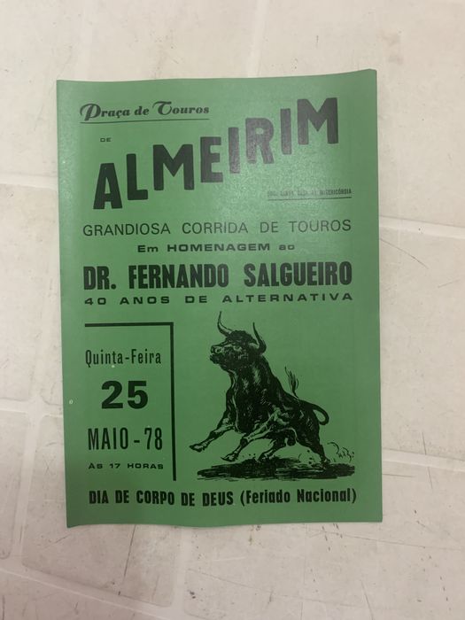 Cartazes e panfletos antigos tauromáquicos