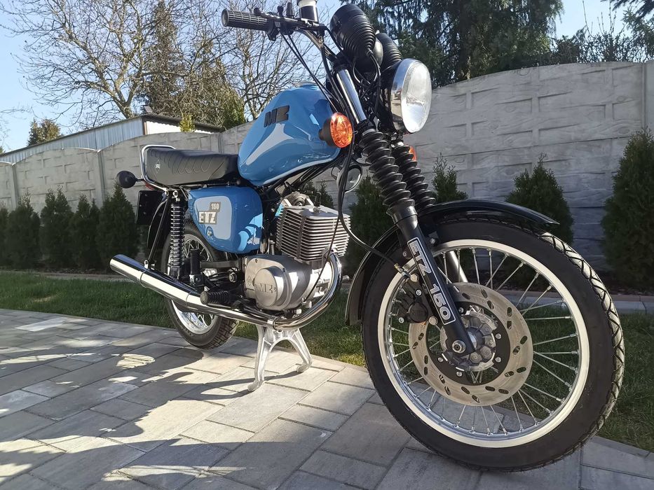 Motocykl stan nowy MZ ETZ 150 DDR zarejestrowany ubezpieczony z przeglądem Zduńska Wola stan idealny jak nowy fabryczny prezent czterdziestka