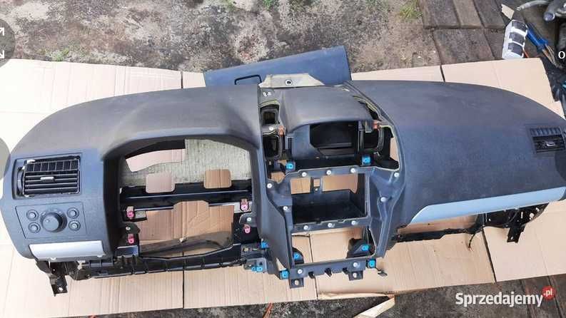 deska rozdzielcza kokpit konsola Opel Zafira B
