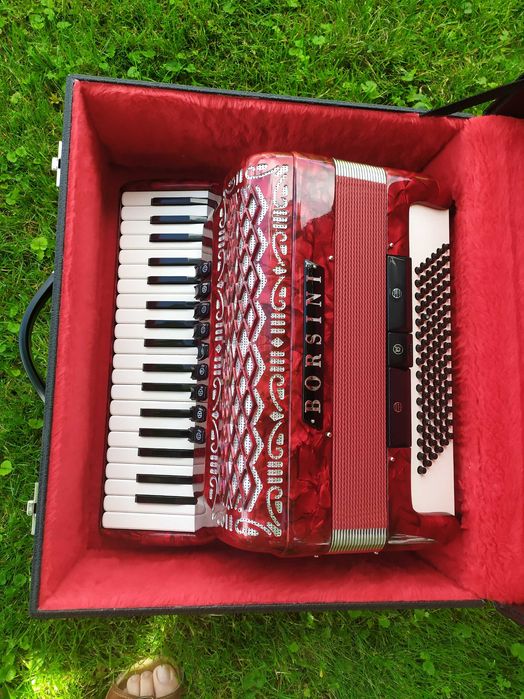 Akordeon Borsini 96 bas 4-chórowy, stan fabryczny